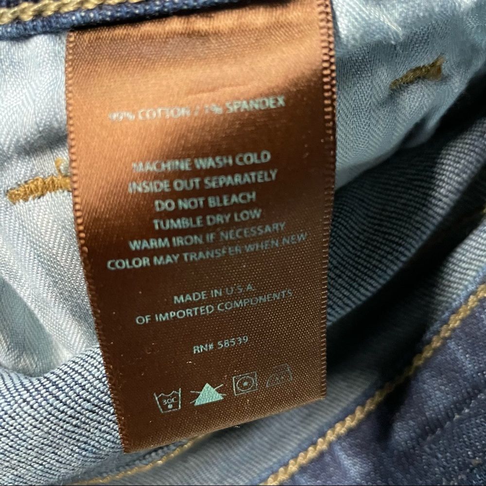 Kut from the Kloth Women’s 12 Karen Baby Boot Cut Mid Rise Distressed Jean USA - Picture 9 of 10